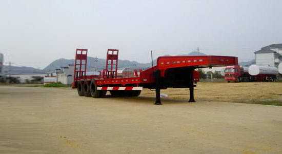 low flatbed semi-trailer 1