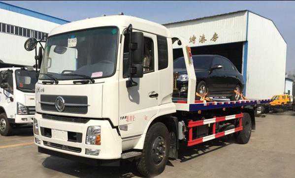 Dongfeng Tianjin 7.2-meter flatbed tow truck