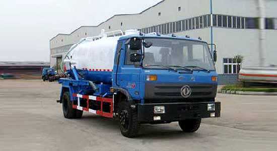 清洁与吸尘两用车