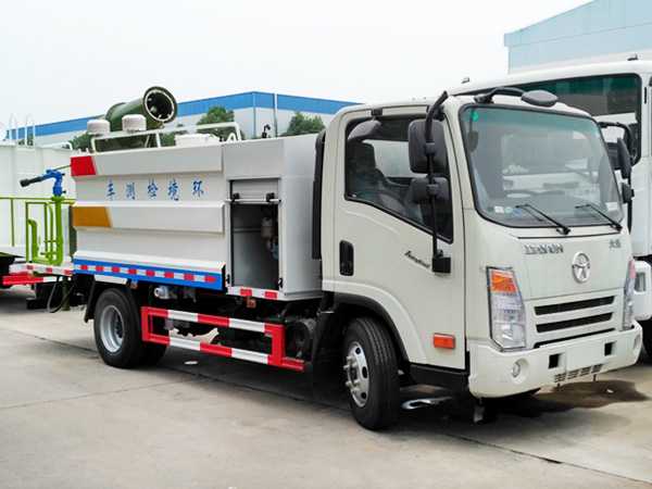 Dayun 4-cube multifunctional dust suppression vehicle and fog cannon vehicle