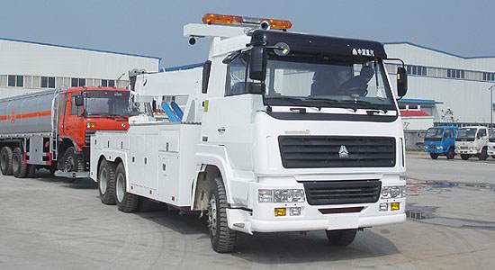 Steyr rear dual-axle tow truck