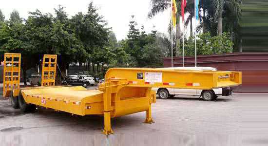 low flatbed semi-trailer 2